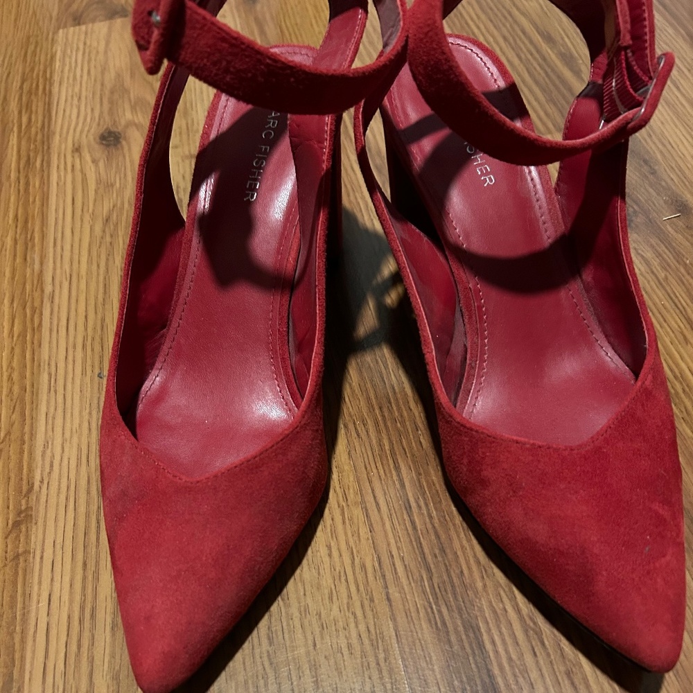 Marc Fisher red suede heels size 9